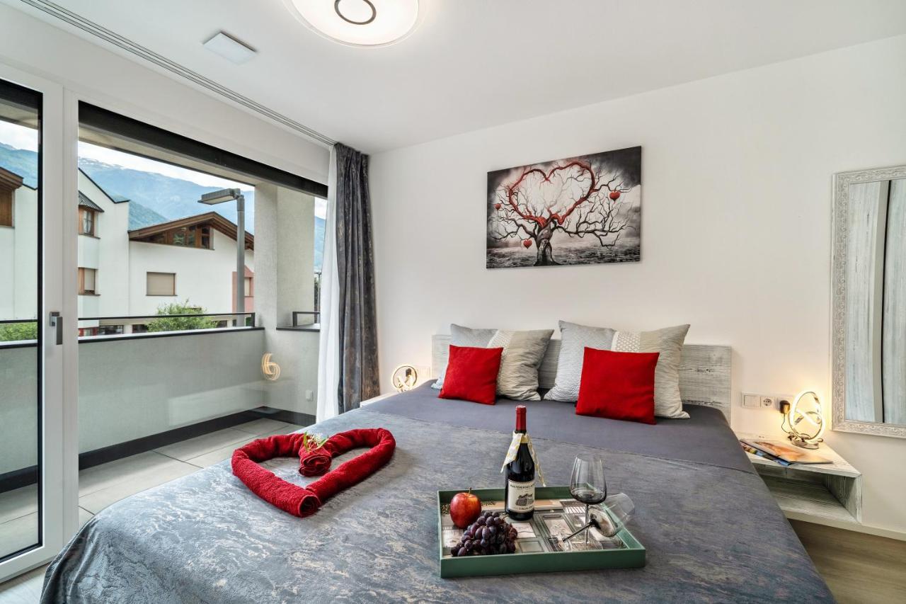 Apartment Il Cuore Rosso Naturns Buitenkant foto