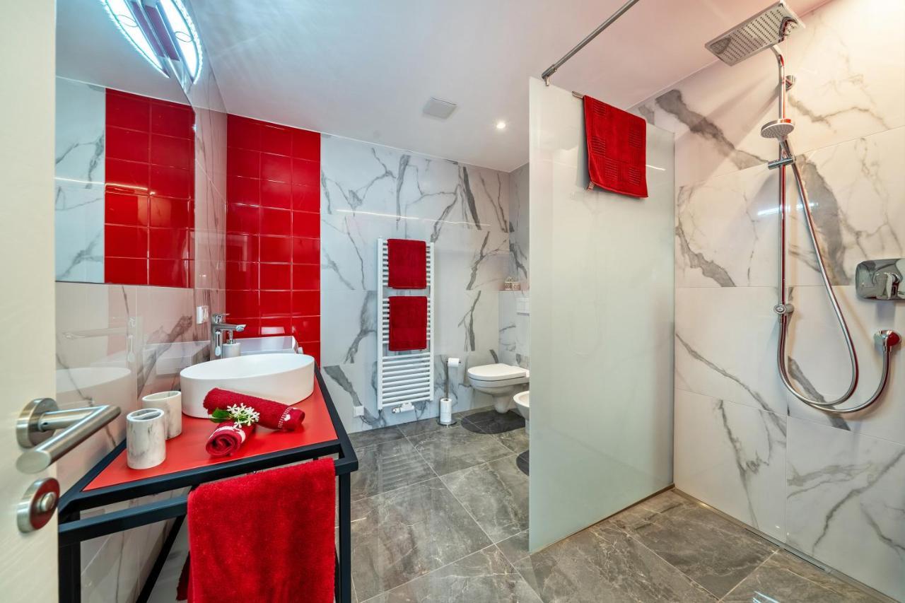 Apartment Il Cuore Rosso Naturns Buitenkant foto